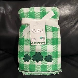 CARO HOME St Patricks Shamrock Hand Towels, Set of 2